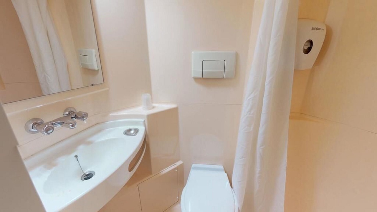 Photo of Bathroom in Proville