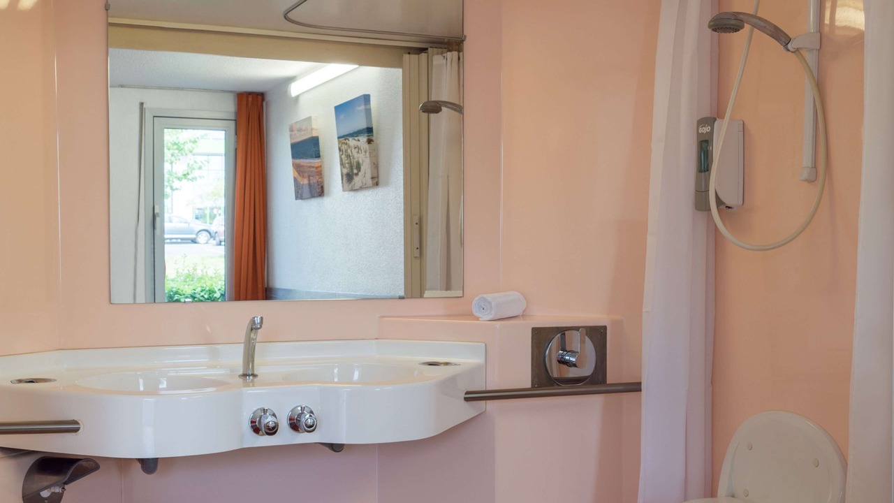 Photo of Bathroom in Saintes