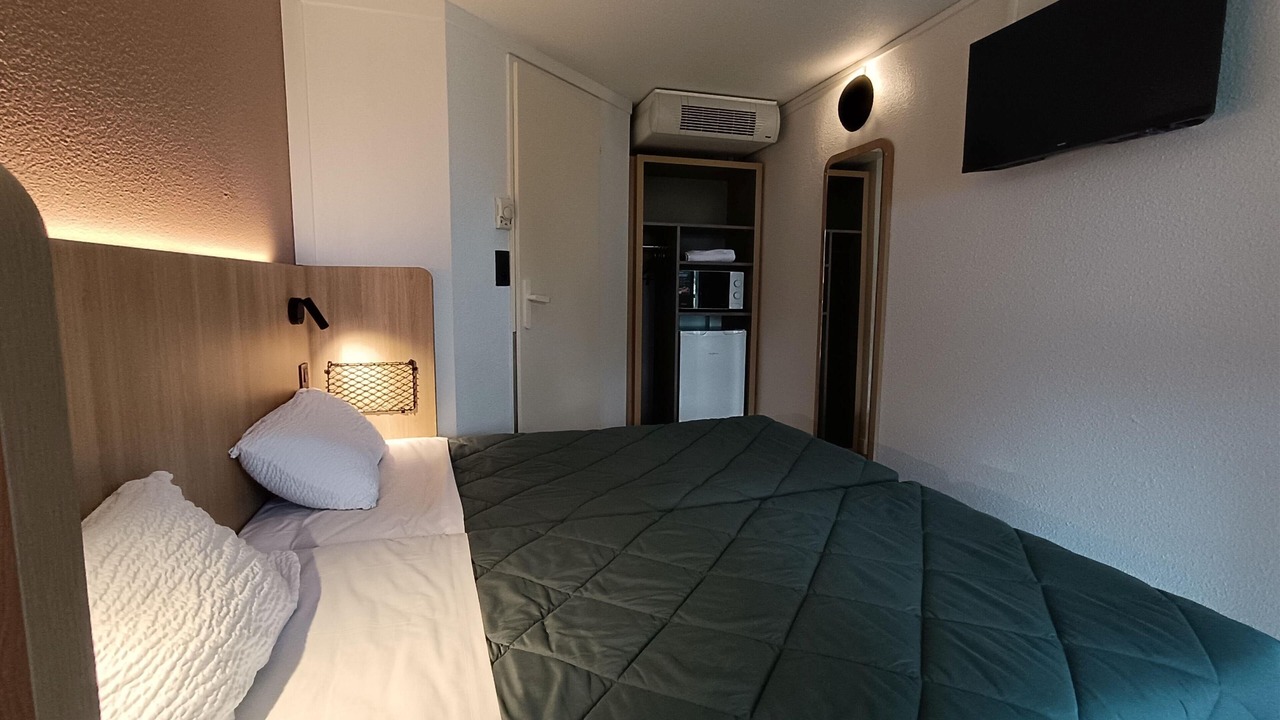 Photo of Bedroom in Saintes