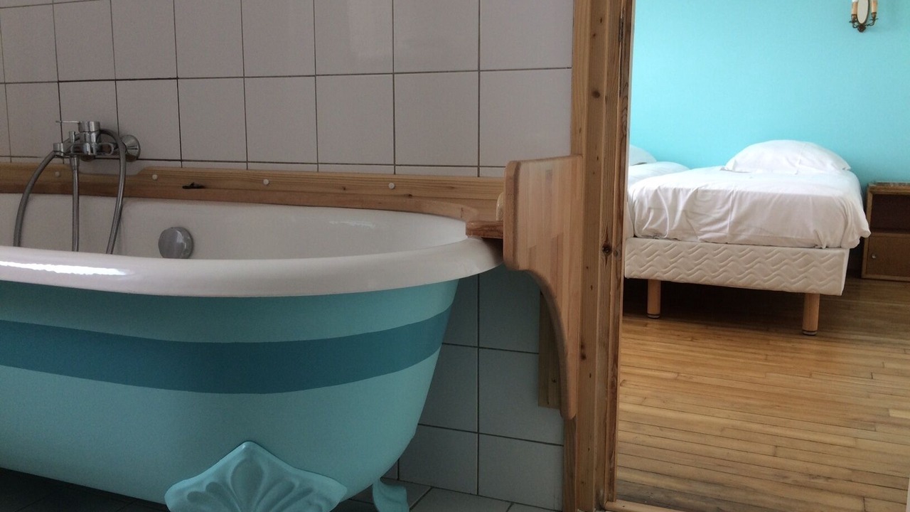 Photo of Bathroom in Calais City Center