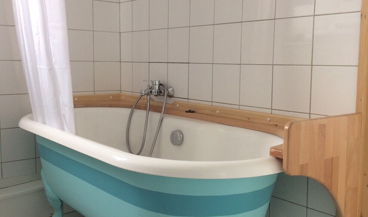 Photo of Bathroom in Calais City Center