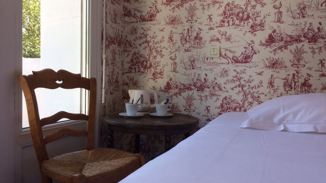 Photo of Bedroom in Calais City Center