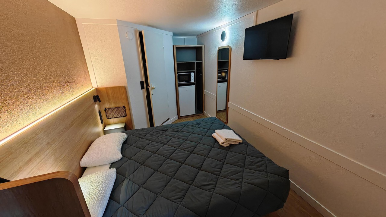 Photo of Bedroom in Cuincy