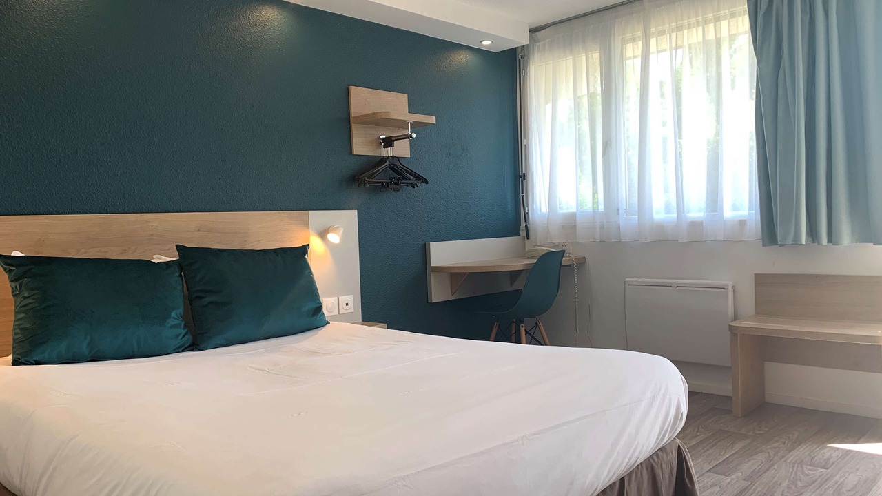 Photo of Bedroom in Saint-Maur