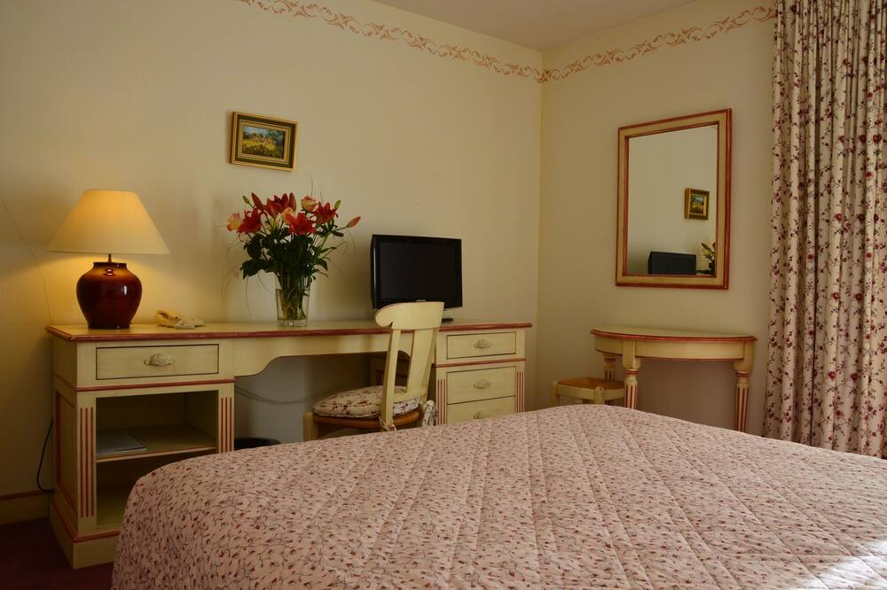 Photo of Bedroom in Valbonne