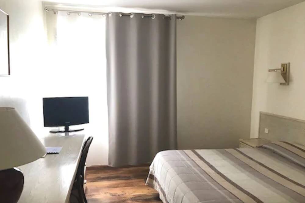 Photo of Bedroom in Valbonne