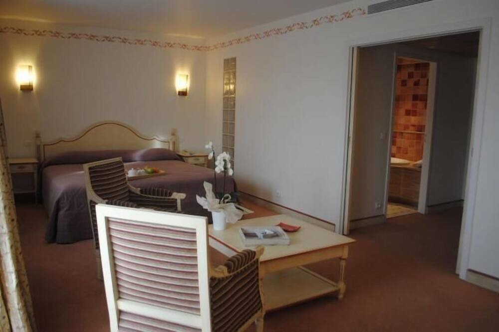 Photo of Bedroom in Valbonne