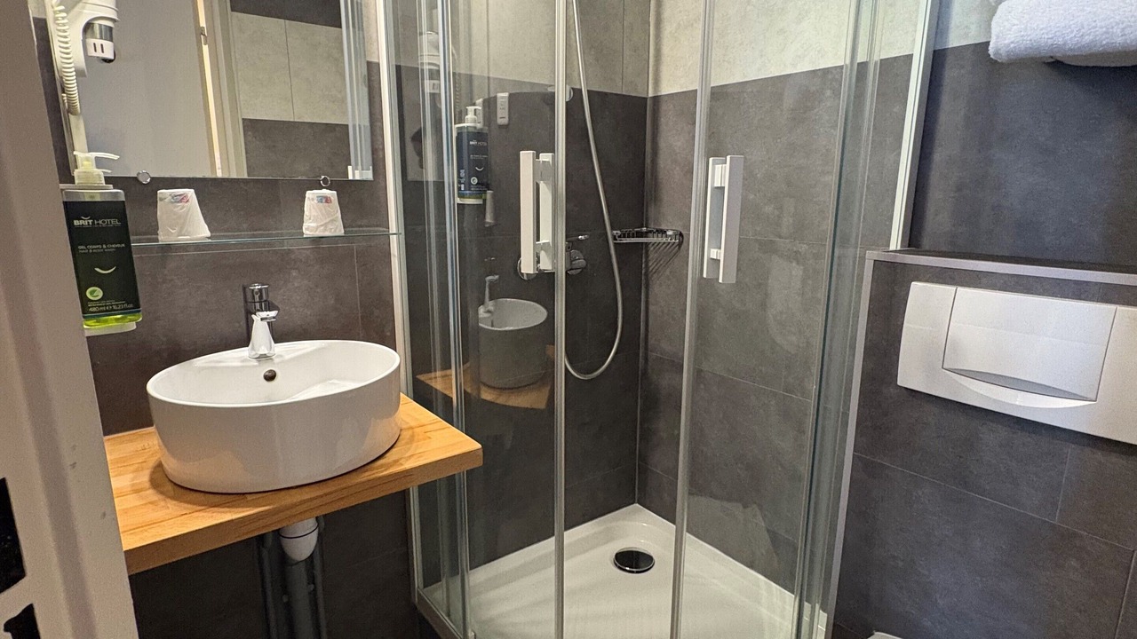 Photo of Bathroom in Ergue-Gaberic