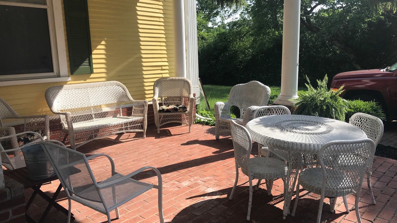 Photo of Outdoor in Roselawn Finance