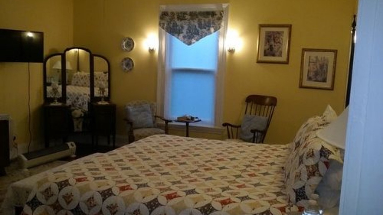 Photo of Bathroom in Roselawn Finance