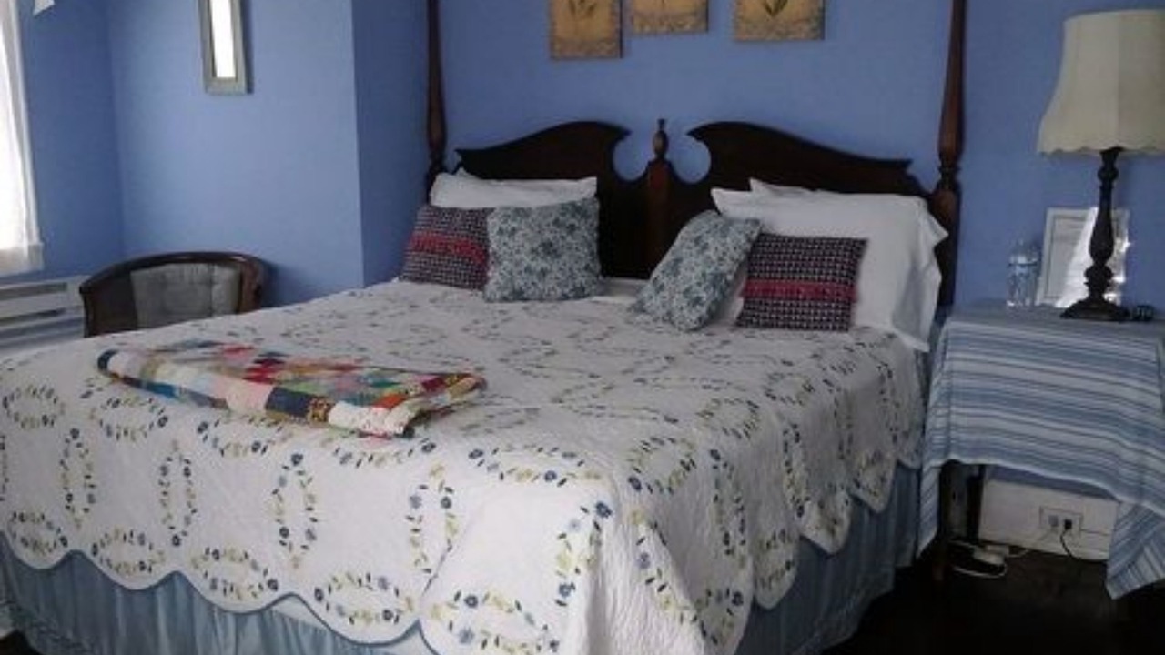 Photo of Bathroom in Roselawn Finance