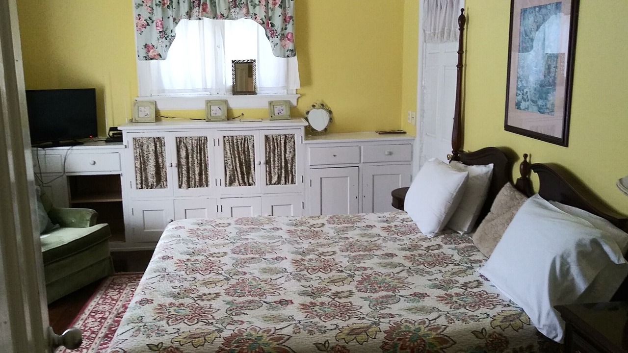 Photo of Bathroom in Roselawn Finance