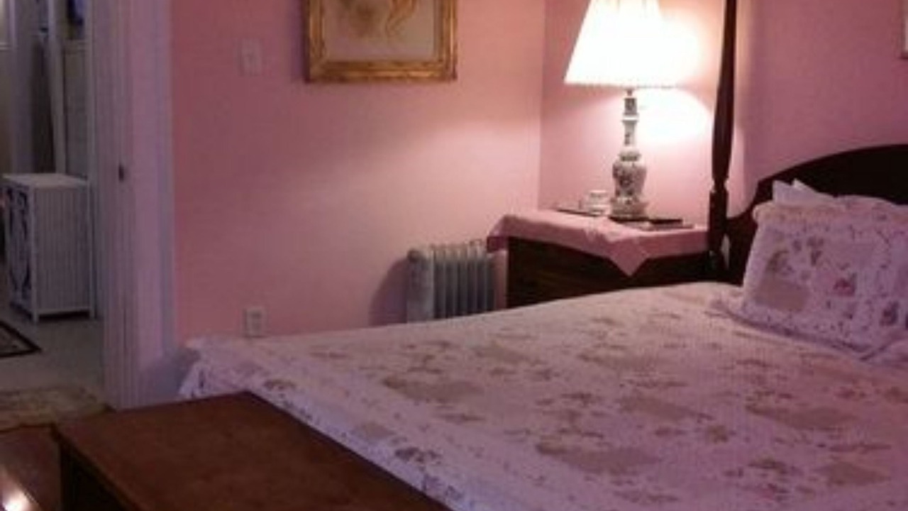 Photo of Bathroom in Roselawn Finance