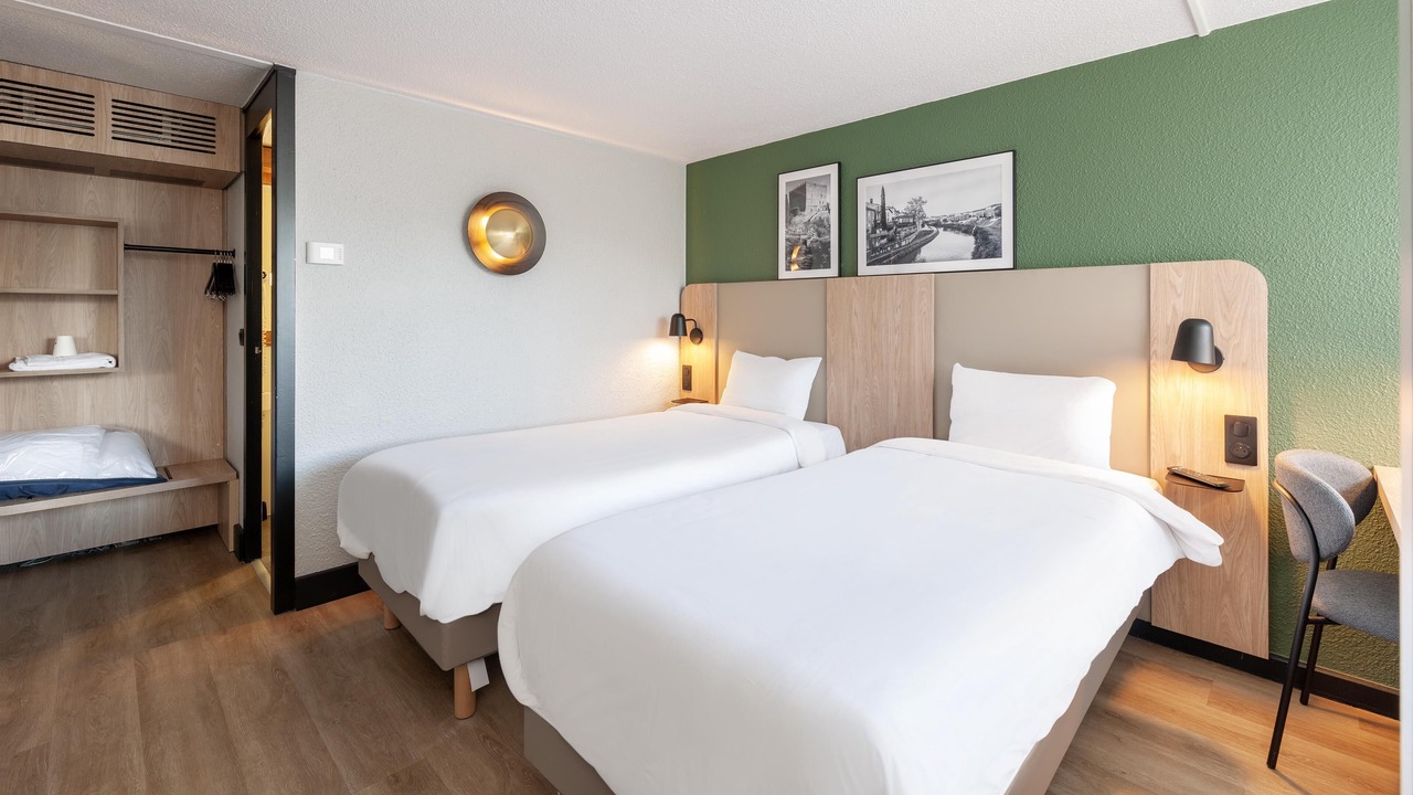 Photo of Bedroom in Epone