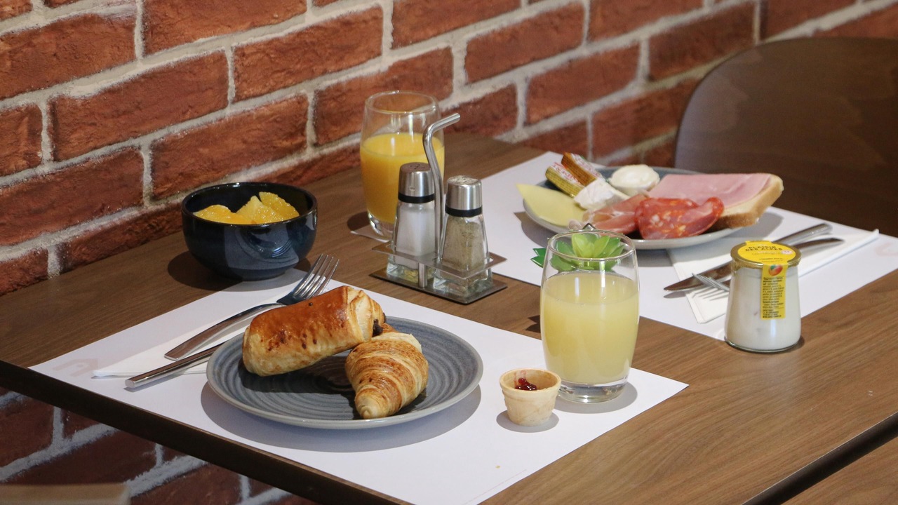 Photo of Others in Epone