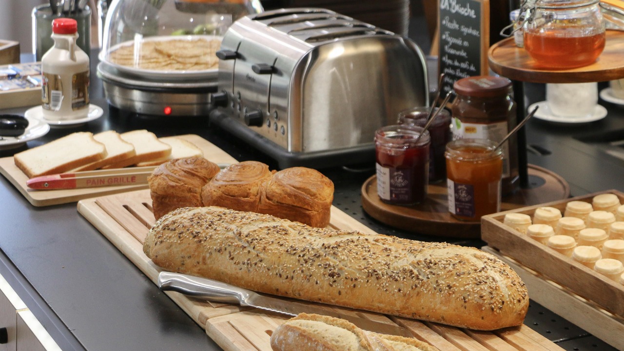 Photo of Others in Epone