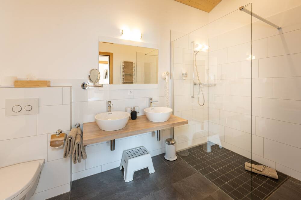 Photo of Bathroom in Graechen