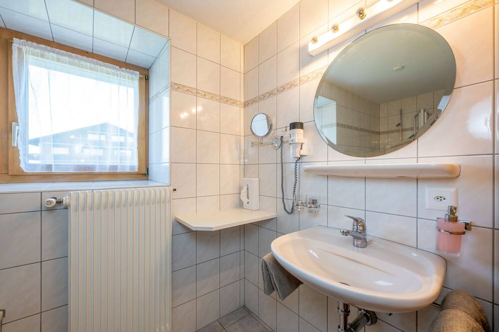 Photo of Bathroom in Graechen