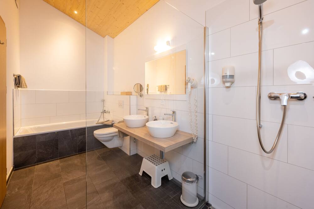 Photo of Bathroom in Graechen