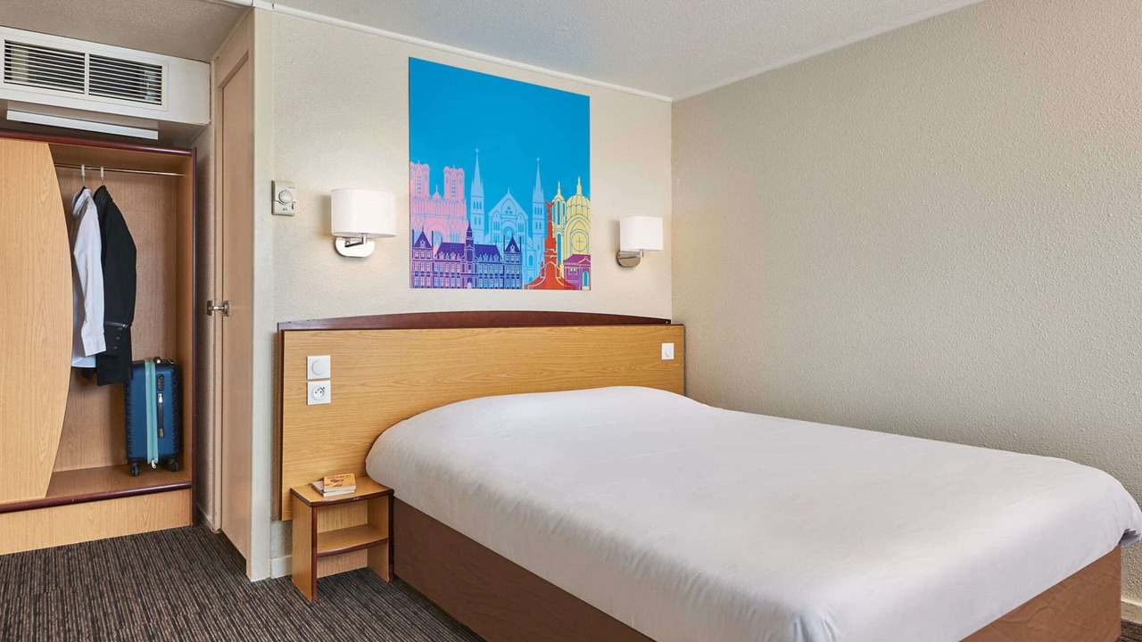 Photo of Bedroom in Soissons