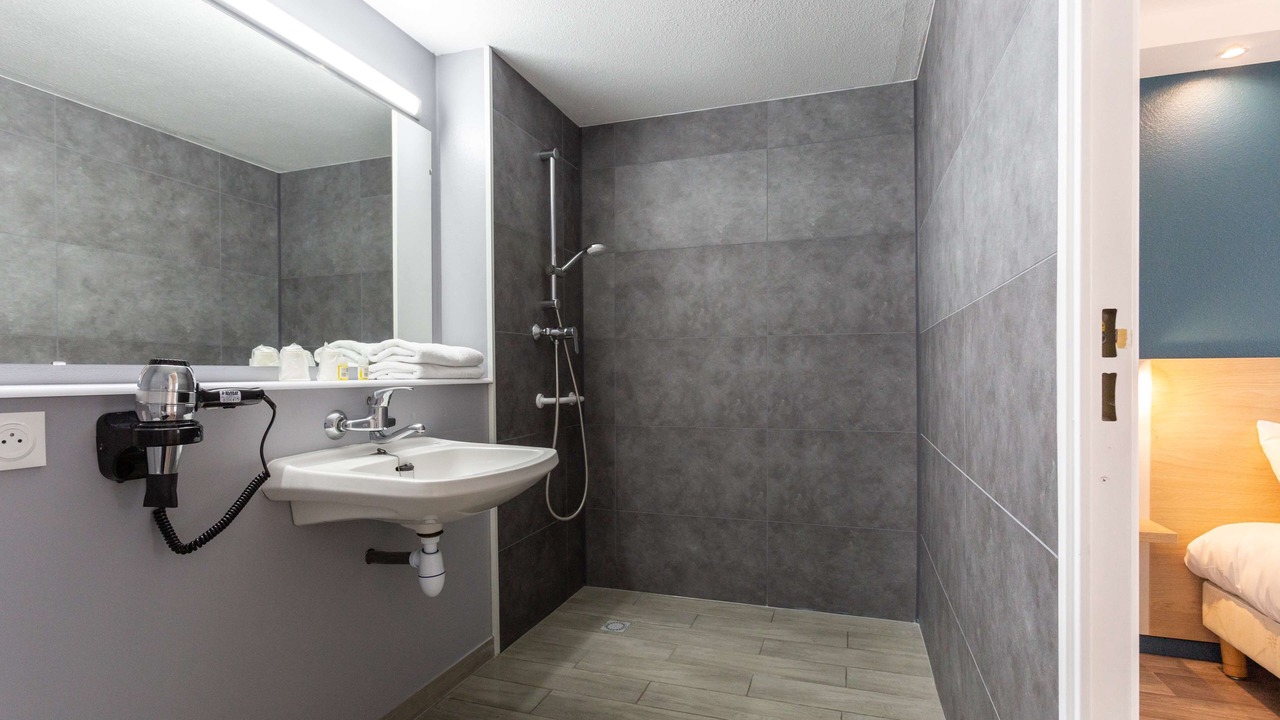 Photo of Bathroom in Issoudun