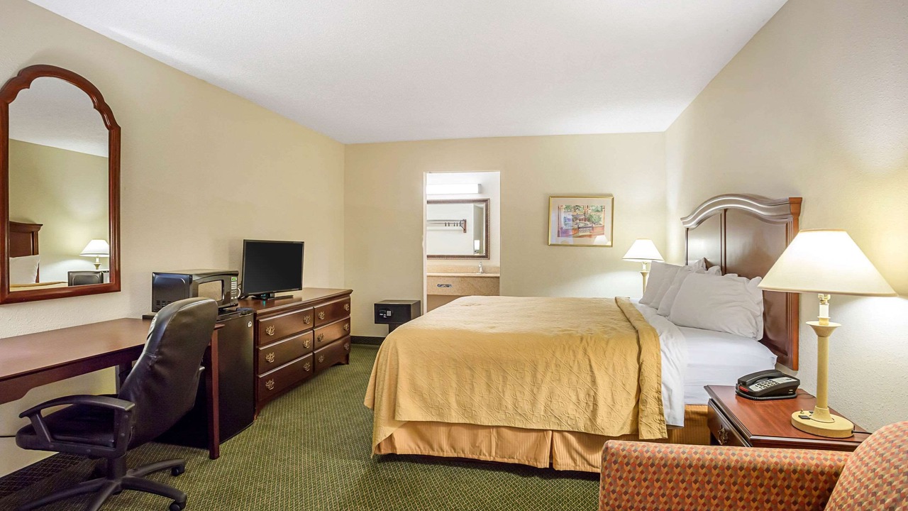Photo of Bedroom in Heber Springs
