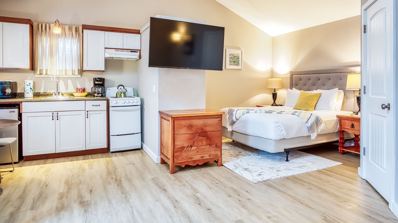 Photo of Bedroom in Downtown Cannon Beach