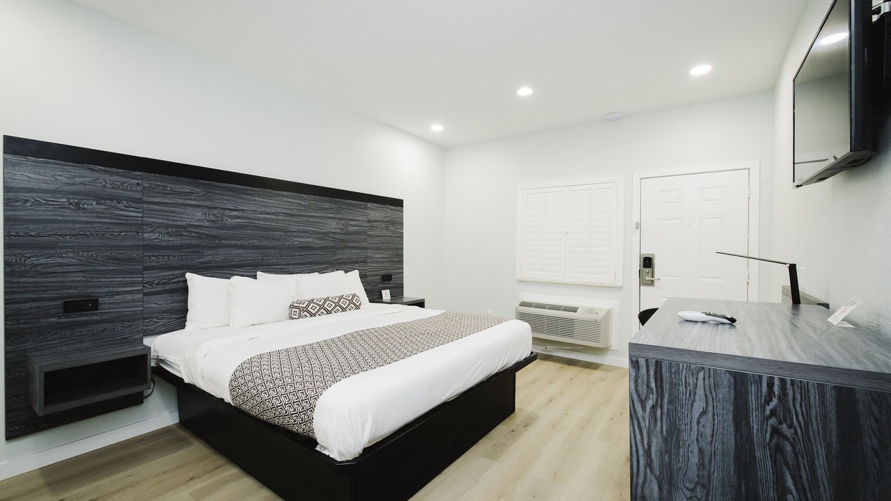 Photo of Bedroom in Deer Park