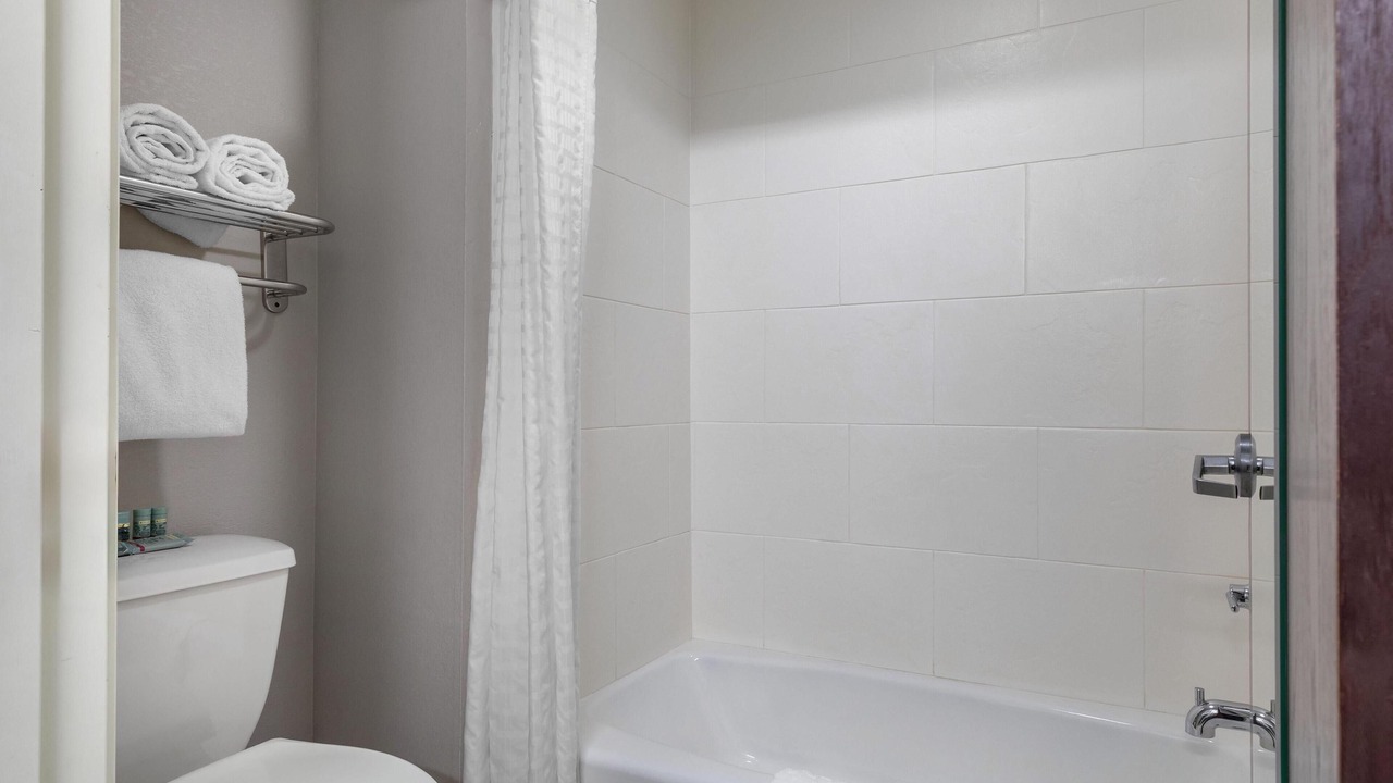 Photo of Bathroom in Mexia
