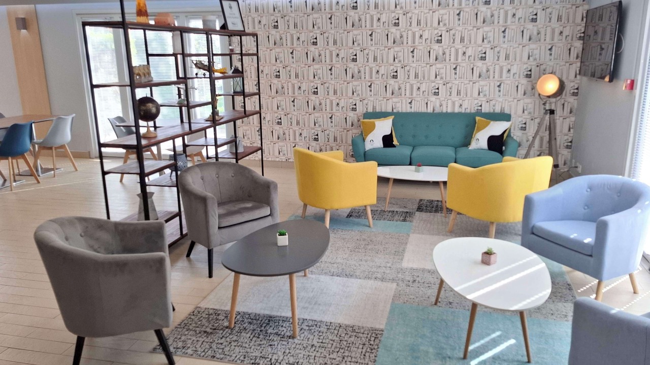 Photo of Others in Buc