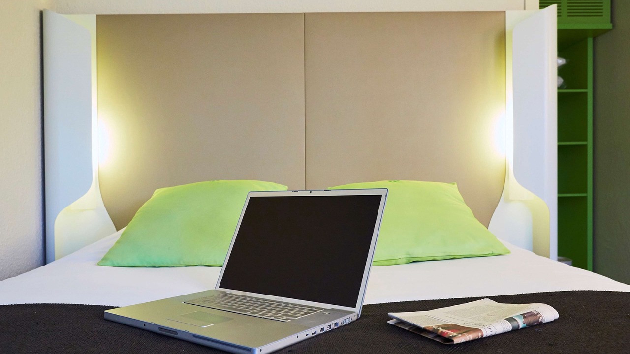 Photo of Bedroom in Buc