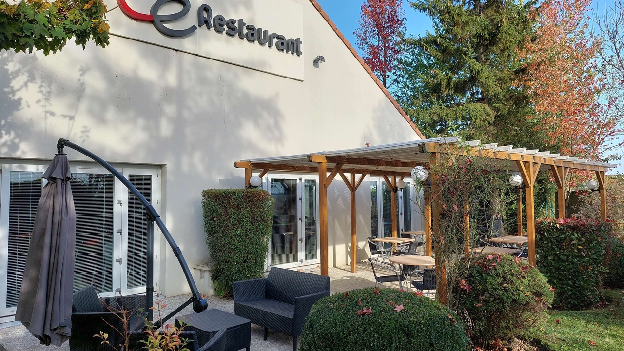 Photo of Others in Buc