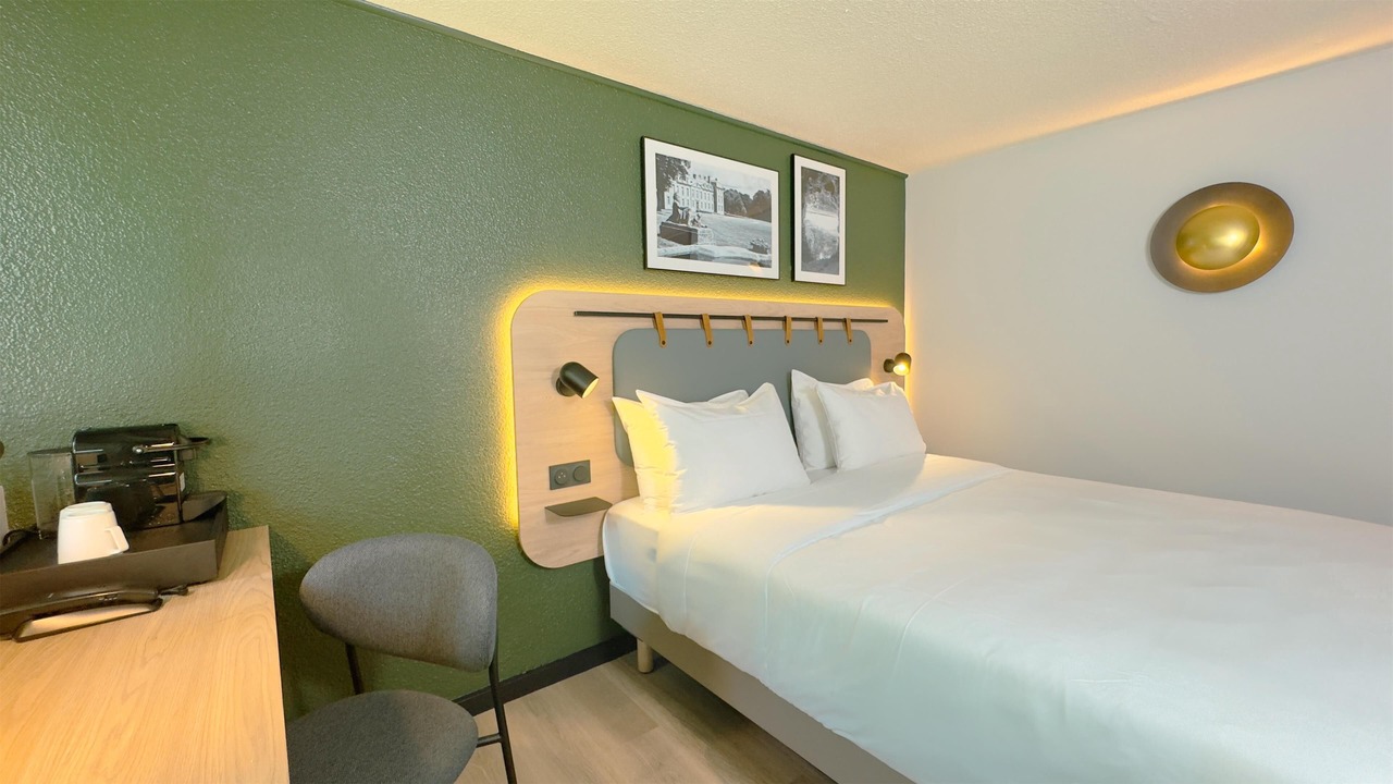 Photo of Bedroom in Epinay-sur-Orge