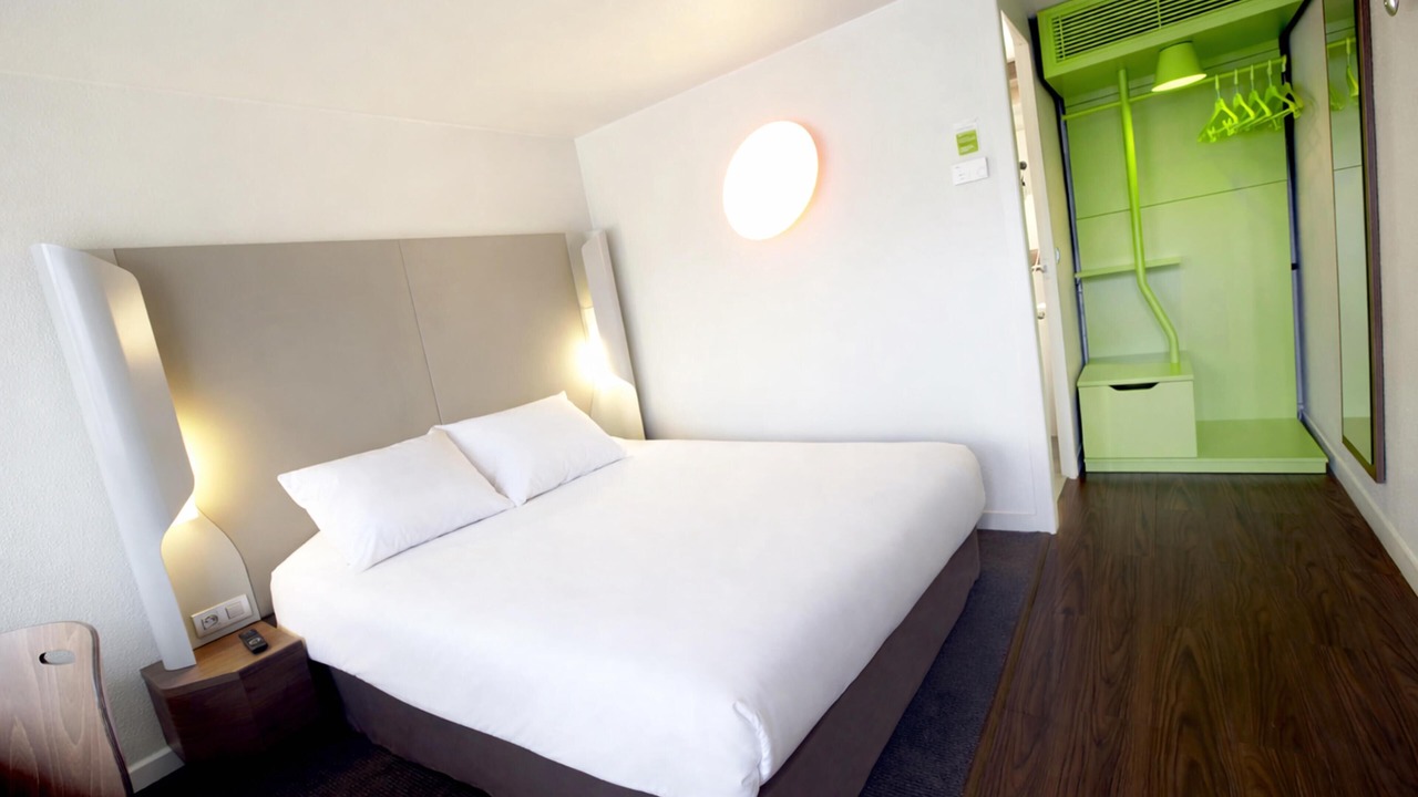 Photo of Bedroom in Petite-Foret