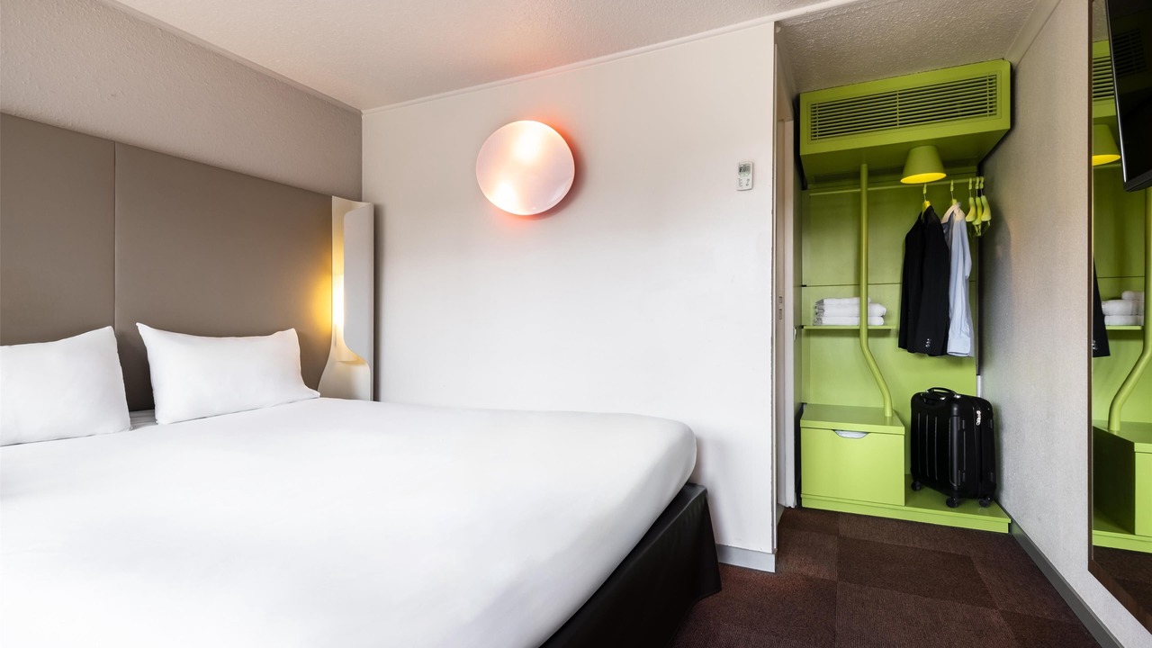 Photo of Bedroom in Montesson