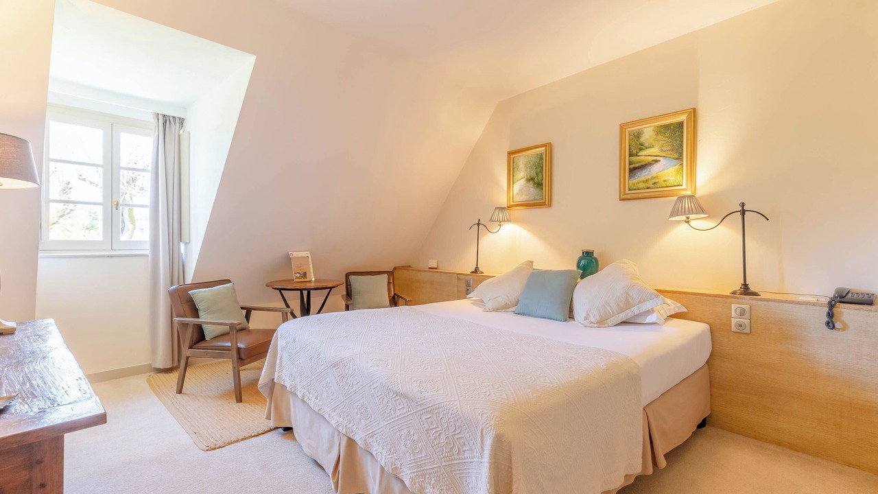 Photo of Bedroom in Aloxe-Corton