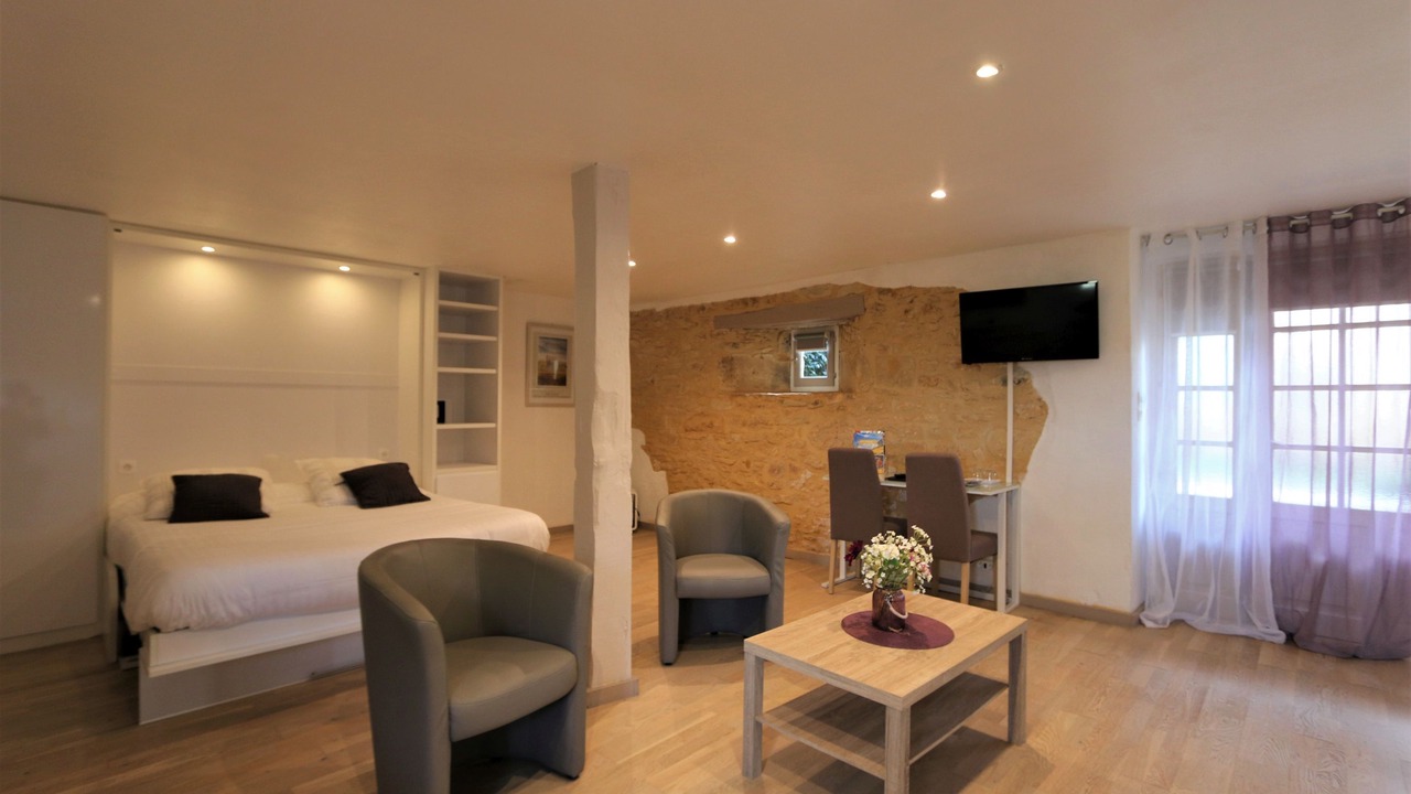 Photo of Bedroom in Meyrals