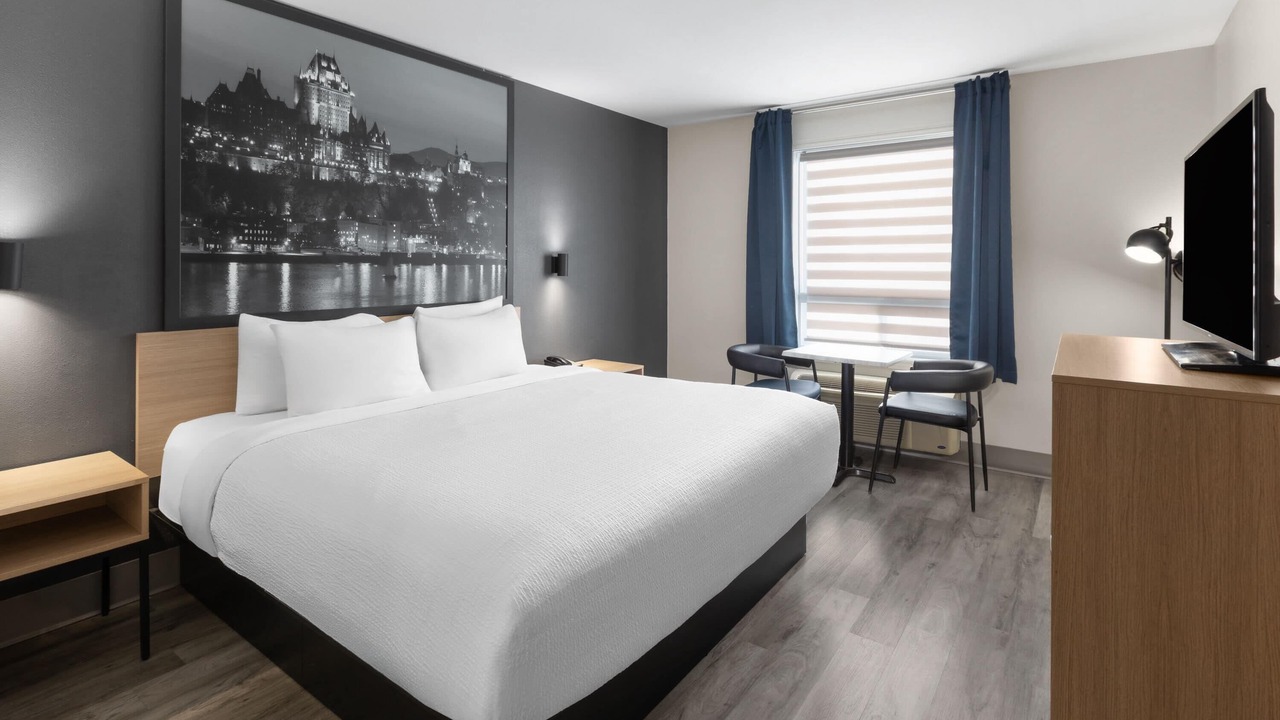Photo of Bedroom in Ste. Foy