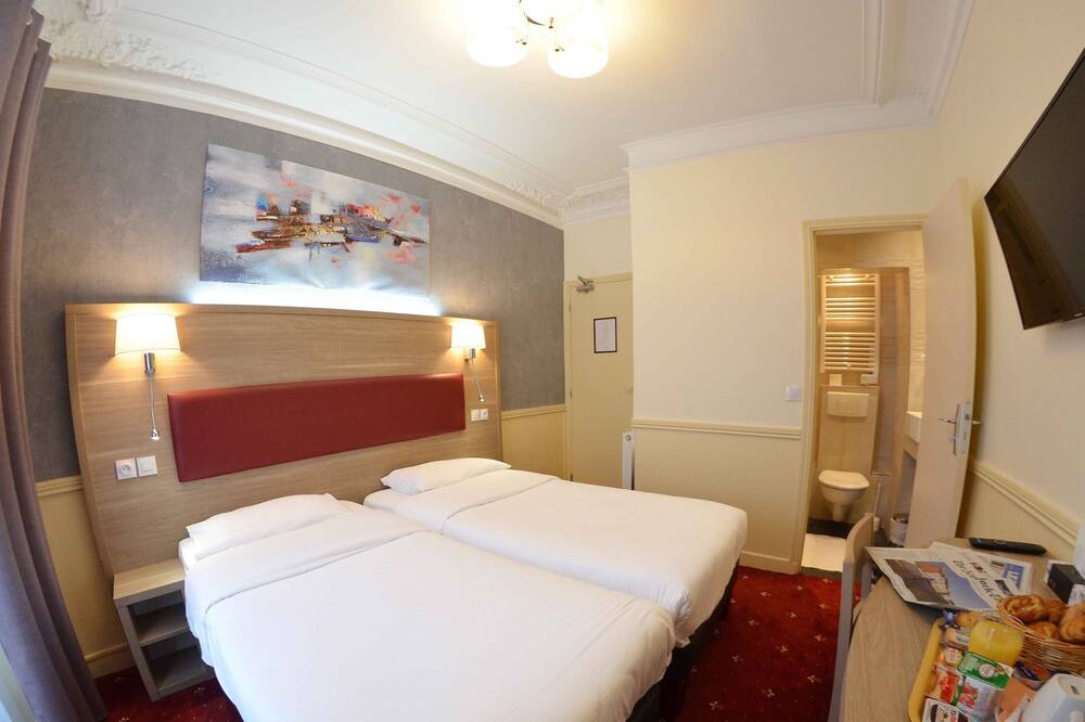 Photo of Bedroom in 16th Arrondissement