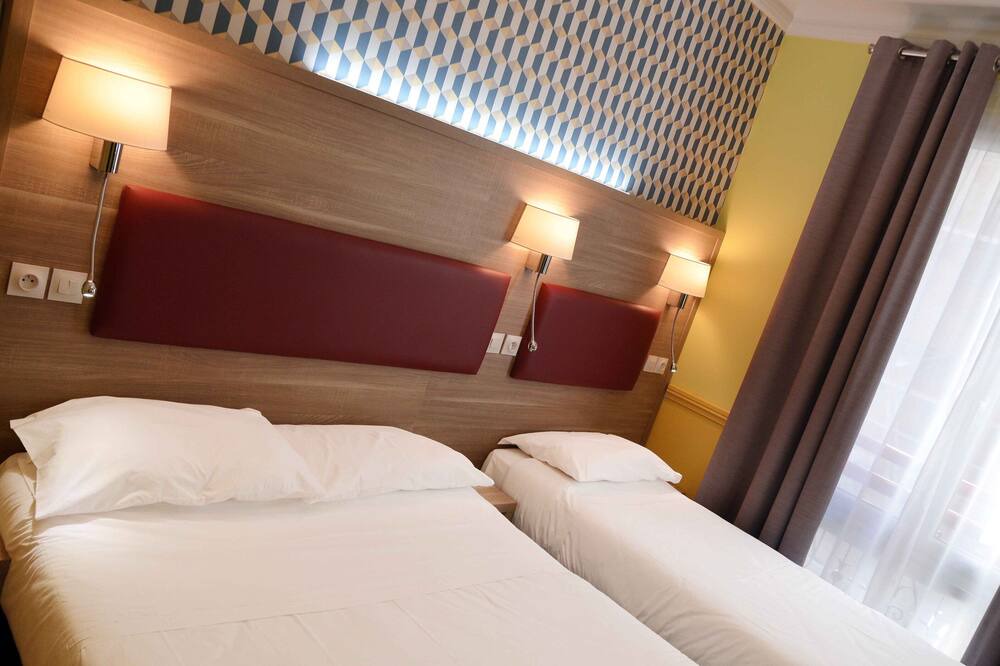 Photo of Bedroom in 16th Arrondissement