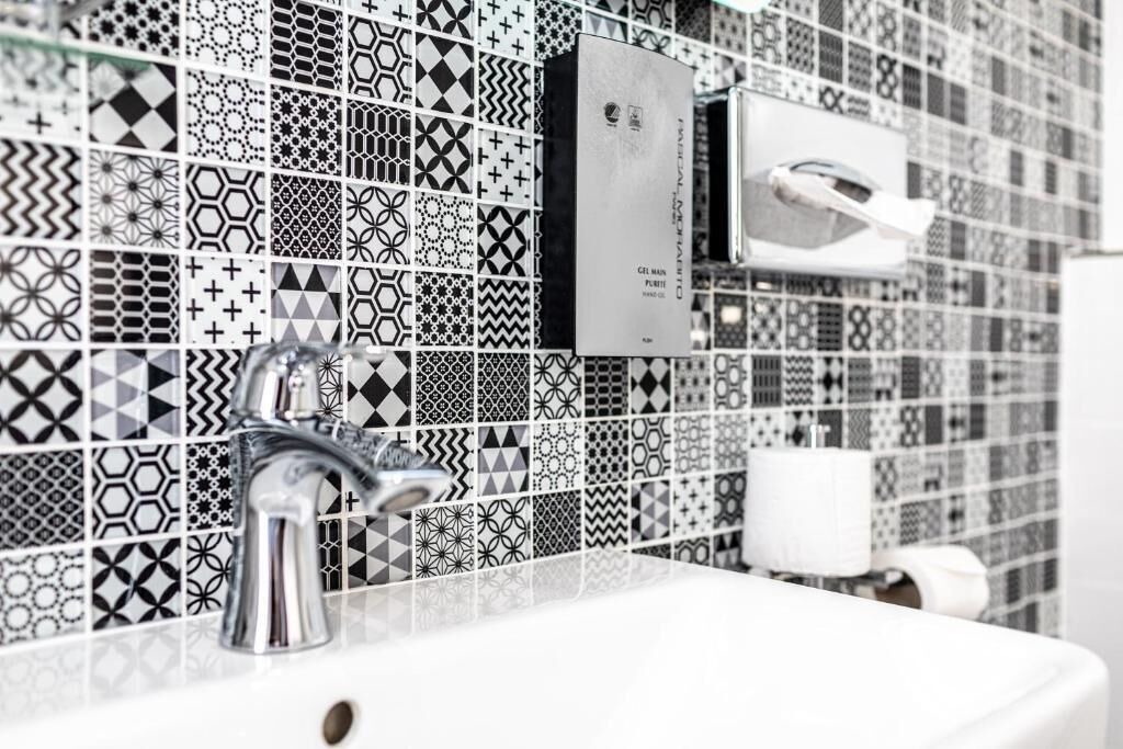 Photo of Bathroom in Quartier de la Chapelle