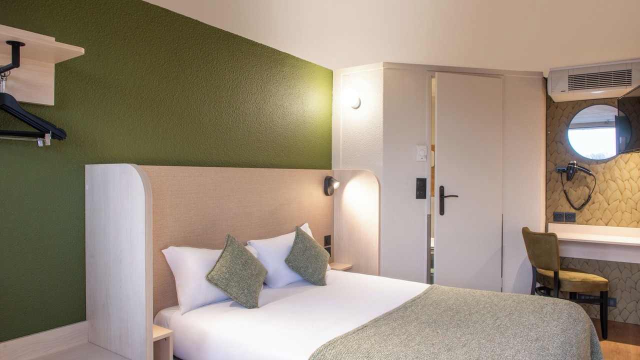 Photo of Others in Olivet