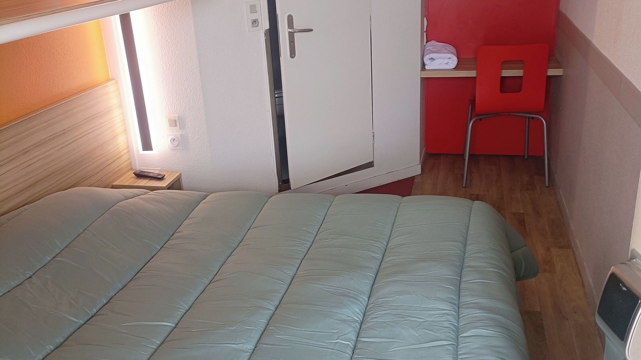 Photo of Bedroom in Taissy