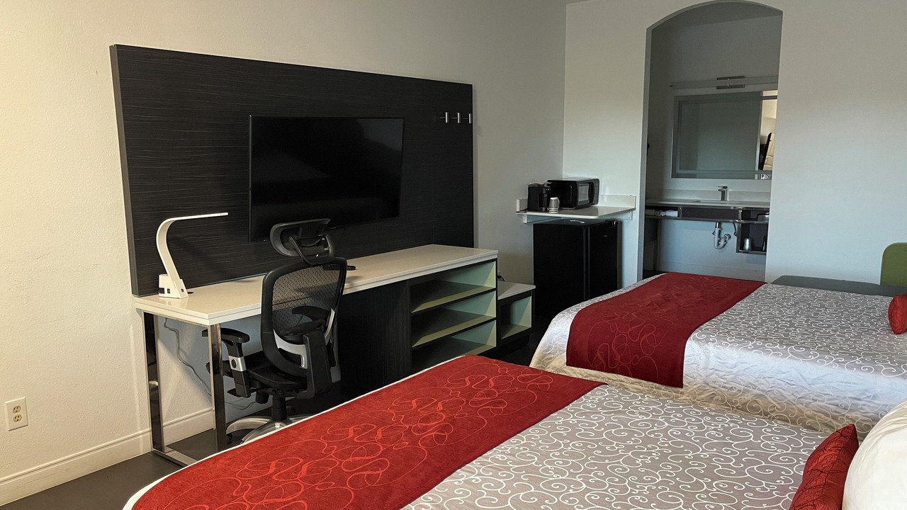 Photo of Bedroom in Lindsay