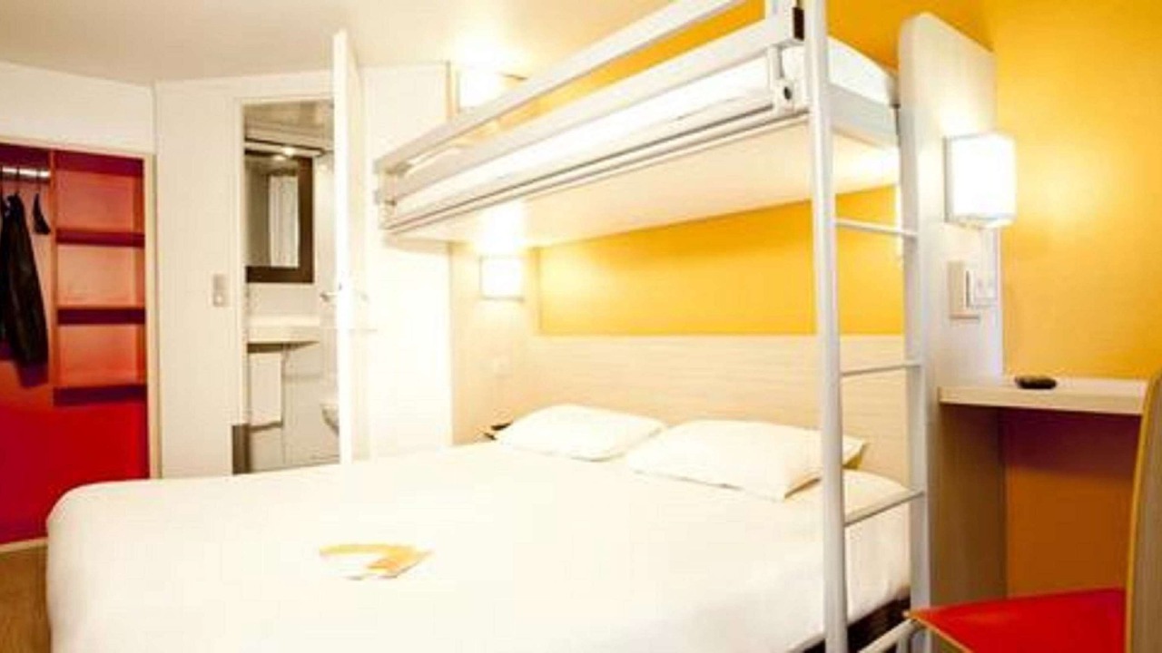 Photo of Bedroom in Mondeville