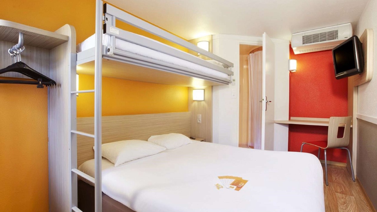 Photo of Bedroom in Mondeville