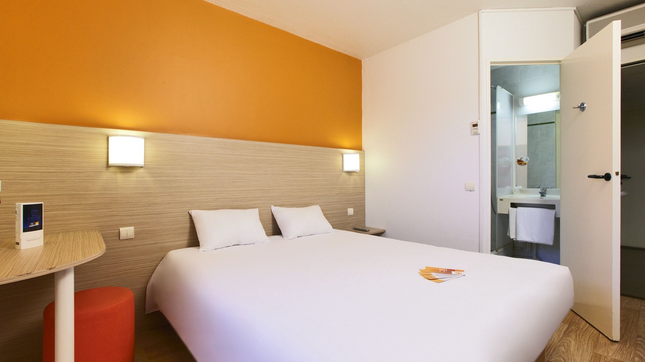 Photo of Bedroom in Mondeville