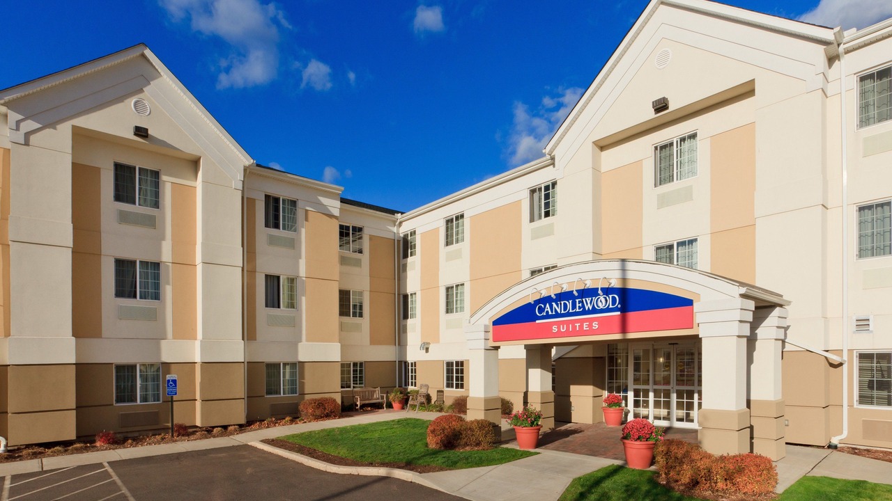 Photo of Buildings in Windsor Locks