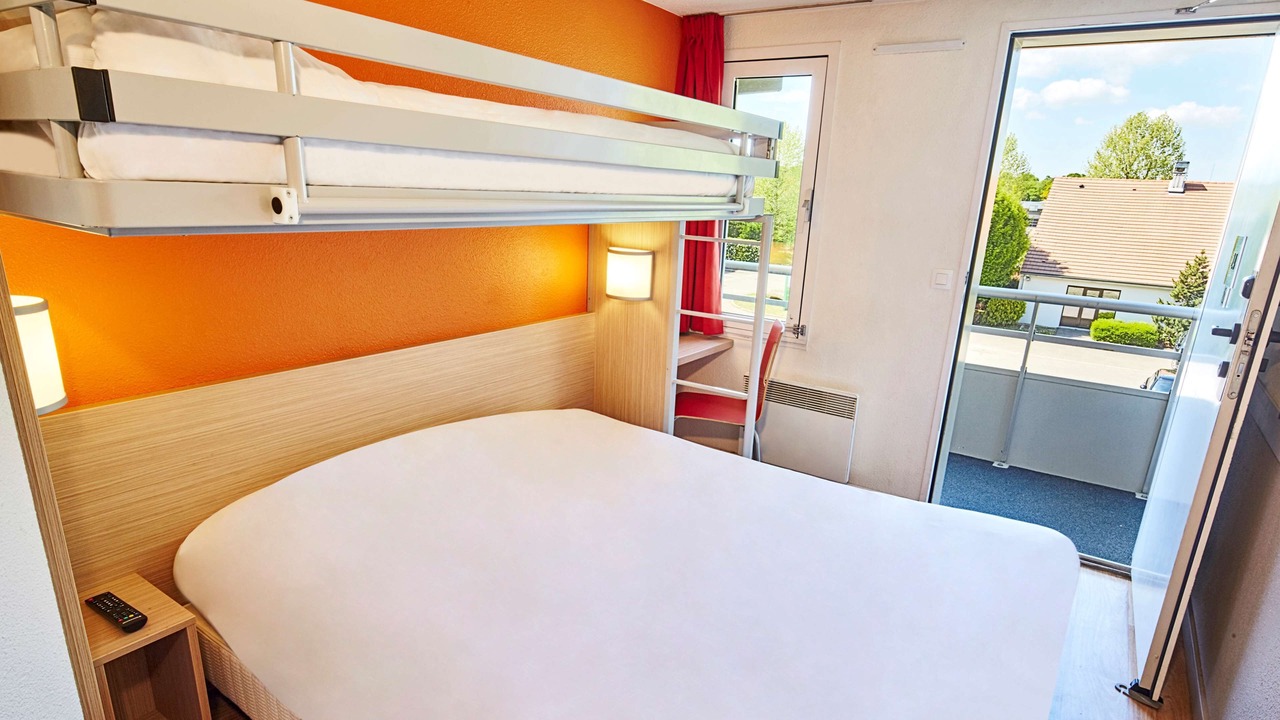 Photo of Bedroom in Vert-Saint-Denis