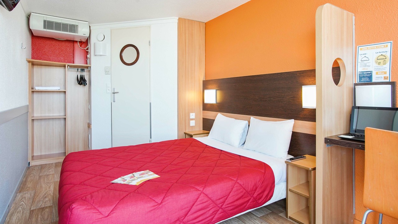 Photo of Bedroom in Villejust